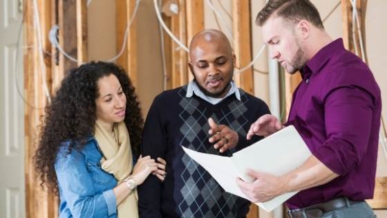 The right contractor is a must if you are planning any major renovations. This guide will help you choose the best fit.